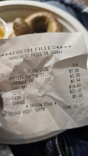 Photo of Fresh Fries Worlds Freshest Fries ! - 415 Broadway, Wisconsin Dells, WI 53965