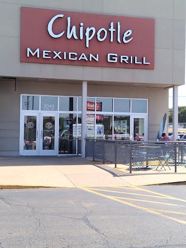 Photo of Chipotle Mexican Grill - 2040 SW Wanamaker Rd, Topeka, KS 66604