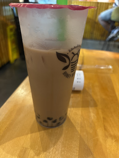 Photo of Honey Bee Tea - 429 Lafayette Ctr Dr, Manchester, MO 63011