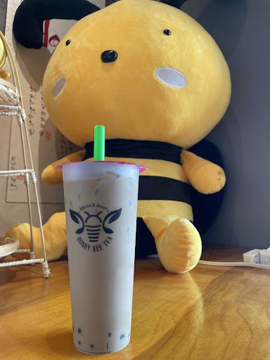 Photo of Honey Bee Tea - 429 Lafayette Ctr Dr, Manchester, MO 63011