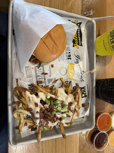 Photo of Super Chix - Tupelo, MS - 1175 W Main St Suite A, Tupelo, MS 38801