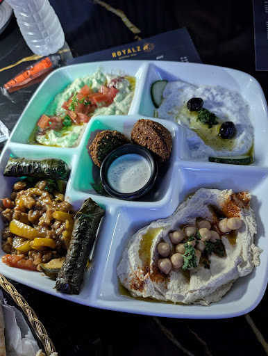 Photo of Royalz Restaurant and Lounge - 5445 Atlanta Hwy suite f, Alpharetta, GA 30004