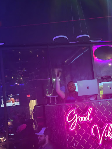 Photo of Royalz Restaurant and Lounge - 5445 Atlanta Hwy suite f, Alpharetta, GA 30004