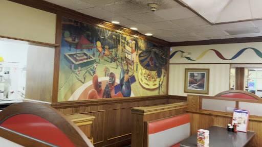 Photo of Friendly's - 1700 Burrstone Rd, New Hartford, NY 13413