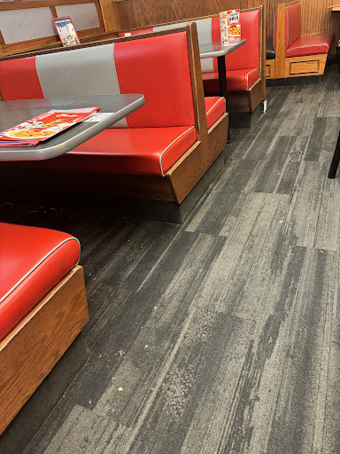 Photo of Friendly's - 1700 Burrstone Rd, New Hartford, NY 13413