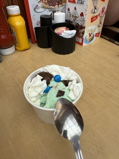 Photo of Friendly's - 1700 Burrstone Rd, New Hartford, NY 13413