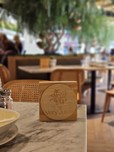 Photo of Very Juice - 292 Central Ave, Lawrence, NY 11559