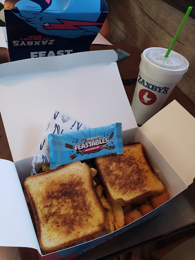 Photo of Zaxbys Chicken Fingers & Buffalo Wings - 2705 E 1st St, Vidalia, GA 30474