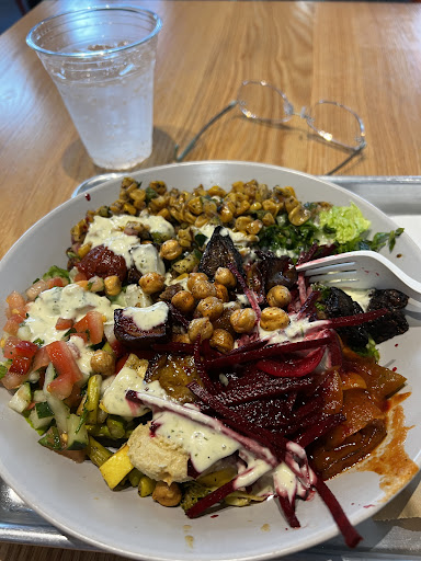 Photo of mezeh - 8101 Tysons Corner Center Space J18U, Tysons, VA 22182