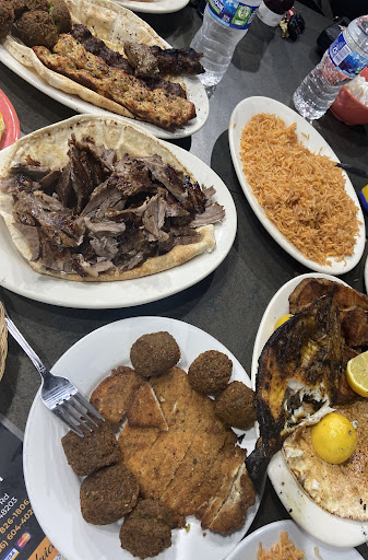 Photo of Hot Off The Grill Restaurant - 1620 8 Mile Rd, Detroit, MI 48203