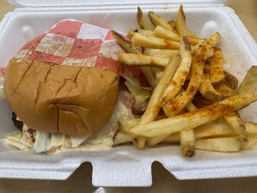 Photo of Halal PitStop - 3950 E 10 Mile Rd, Warren, MI 48091