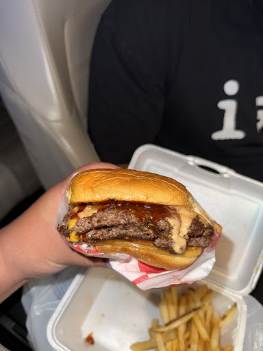 Photo of Halal PitStop - 3950 E 10 Mile Rd, Warren, MI 48091