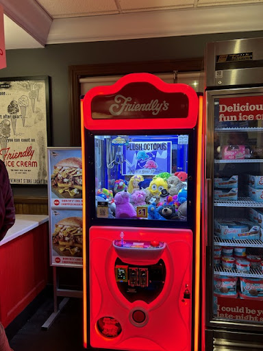 Photo of Friendly's - 130 Rubber Ave, Naugatuck, CT 06770