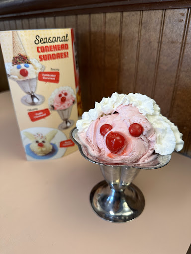 Photo of Friendly's - 130 Rubber Ave, Naugatuck, CT 06770