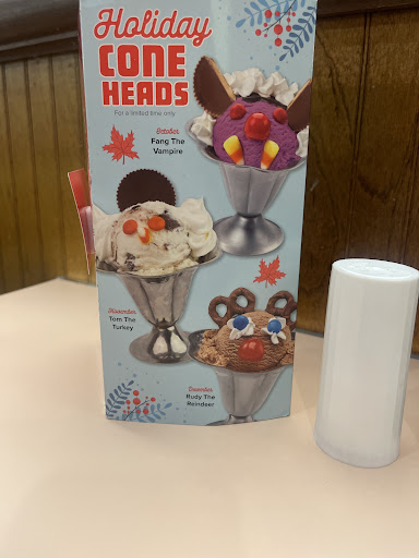 Photo of Friendly's - 130 Rubber Ave, Naugatuck, CT 06770