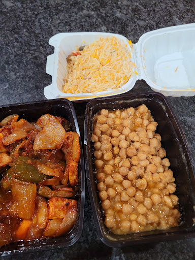 Photo of Gyro Hub & Mediterranean Grill - 2013 Central Ave #1, Dubuque, IA 52001