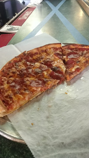 Photo of Gipper's Restaurant & Ale House - 304 Old Gate Ln, Milford, CT 06460