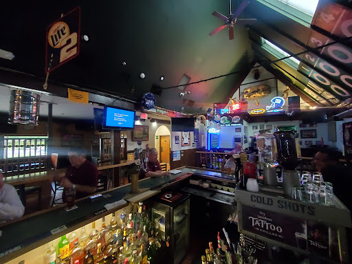 Photo of Gipper's Restaurant & Ale House - 304 Old Gate Ln, Milford, CT 06460