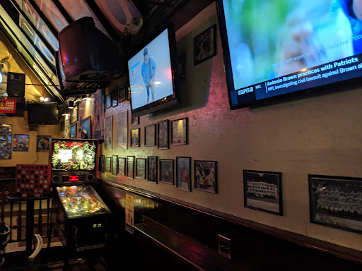 Photo of Gipper's Restaurant & Ale House - 304 Old Gate Ln, Milford, CT 06460