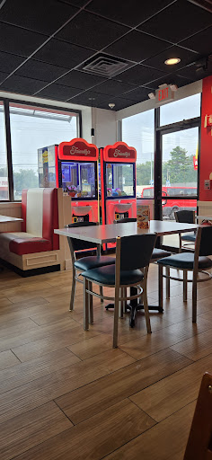 Photo of Friendly's Cafe - 291 E Main St, Westfield, MA 01085