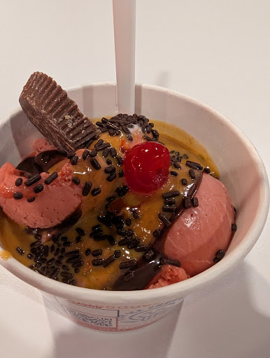 Photo of Friendly's Cafe - 291 E Main St, Westfield, MA 01085