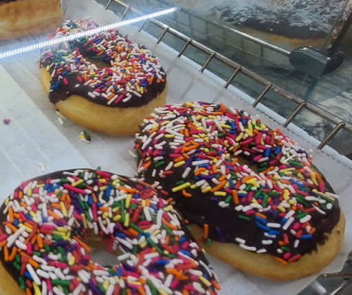 Photo of DoughJ's Chicken & Donuts - 155 E Central Ave, Webster, FL 33597