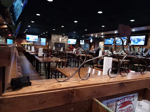 Photo of Famous Dave's Bar-B-Que - 1518 14th St W, Williston, ND 58801