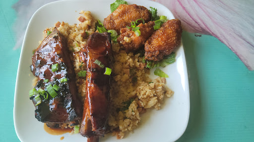 Photo of Hula Pizzeria & Grill - 23 Main St, Williston, ND 58801