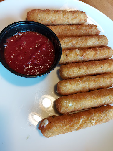 Photo of Applebee's Grill + Bar - 6 26th St W, Williston, ND 58801