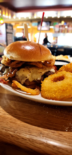 Photo of Applebee's Grill + Bar - 6 26th St W, Williston, ND 58801