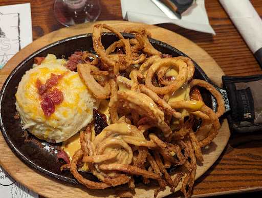 Photo of Grizzly's Wood-Fired Grill - 2207 1st St S, Willmar, MN 56201