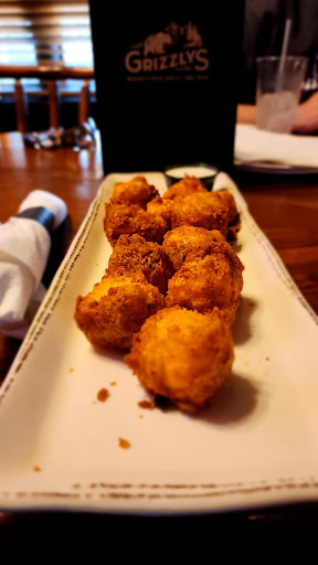 Photo of Grizzly's Wood-Fired Grill - 2207 1st St S, Willmar, MN 56201