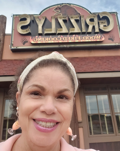 Photo of Grizzly's Wood-Fired Grill - 2207 1st St S, Willmar, MN 56201