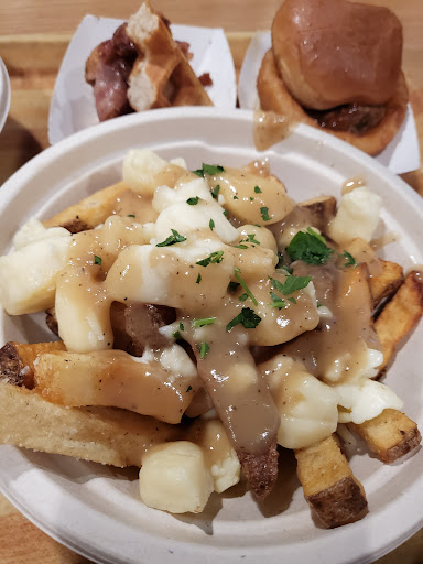 Photo of Banter Beer and Wine Shaker Heights - 3441 Tuttle Rd, Shaker Heights, OH 44122