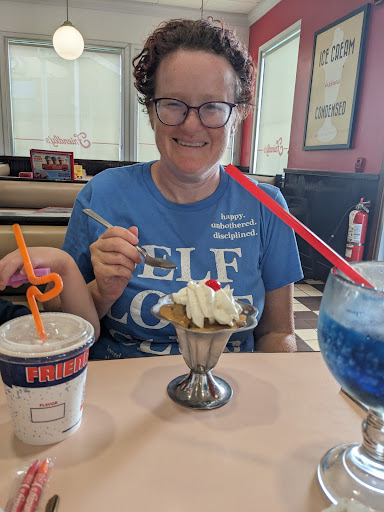 Photo of Friendly's - 2150 Lincoln Hwy, Lancaster, PA 17602