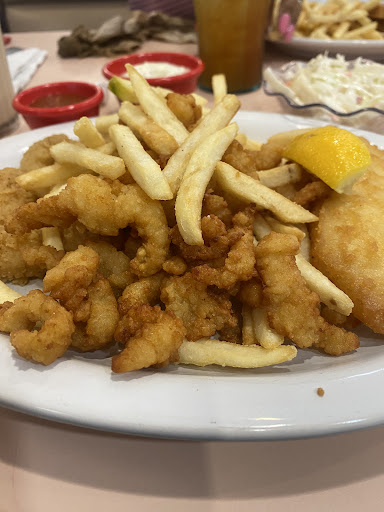 Photo of Friendly's - 2150 Lincoln Hwy, Lancaster, PA 17602