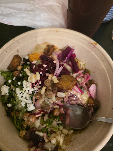 Photo of mezeh - 555 Compass Pt Plz Suite 100, Leesburg, VA 20175