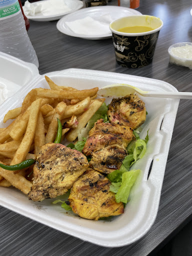 Photo of SHAWARMA MAN - 25859 Lahser Rd, Southfield, MI 48033