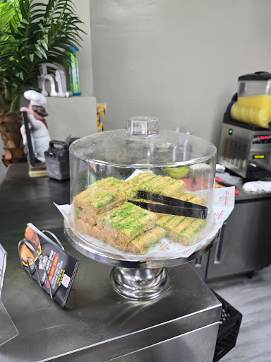 Photo of SHAWARMA MAN - 25859 Lahser Rd, Southfield, MI 48033