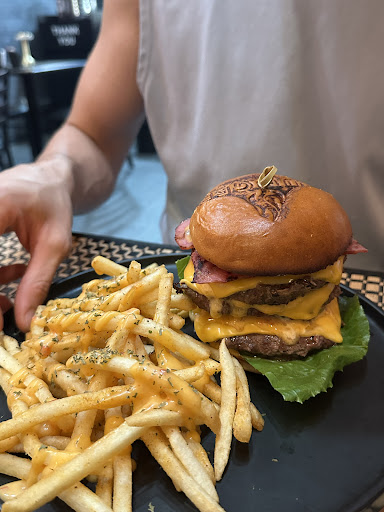 Photo of Hunger Halal Burgers, Platters & Pastas - 523 Moonachie Ave, Wood-Ridge, NJ 07075