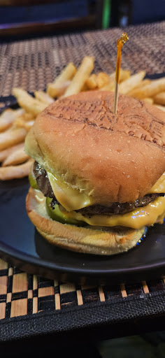 Photo of Hunger Halal Burgers, Platters & Pastas - 523 Moonachie Ave, Wood-Ridge, NJ 07075