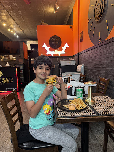 Photo of Hunger Halal Burgers, Platters & Pastas - 523 Moonachie Ave, Wood-Ridge, NJ 07075