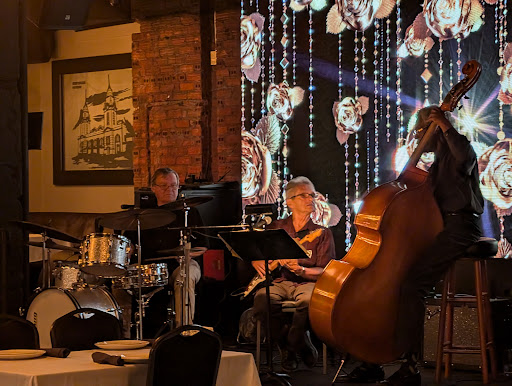 Photo of 961 RESTAURANT - 2 Washington Sq, Worcester, MA 01604