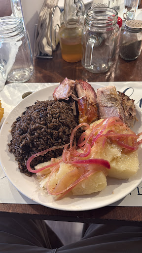 Photo of Sabor Cubano - 2007 Broadway Ave, Yankton, SD 57078