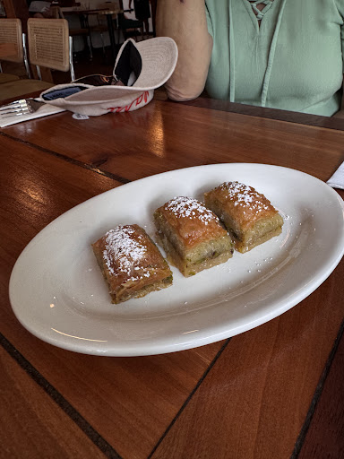 Photo of Mami - 15 E Madison Ave, Cresskill, NJ 07626