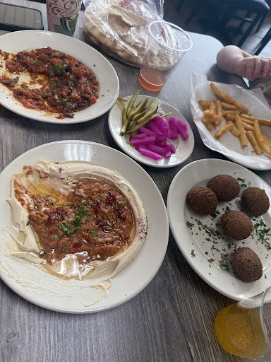 Photo of ALREEM MEDITERRANEAN kitchen - 2130 Whittaker Rd, Ypsilanti, MI 48197